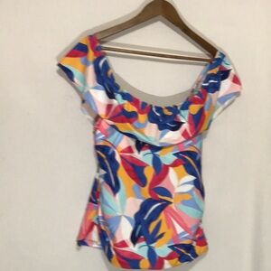 Crown & Ivy Women's Tropical Print Tankini Swim Top in Multicolor Large